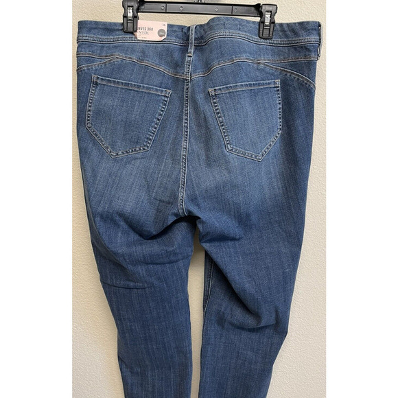 NYDJ Jeans Sz 16 Curves 360 Boost Ankle Cuffed Medium Wash NEW - Picture 5 of 8
